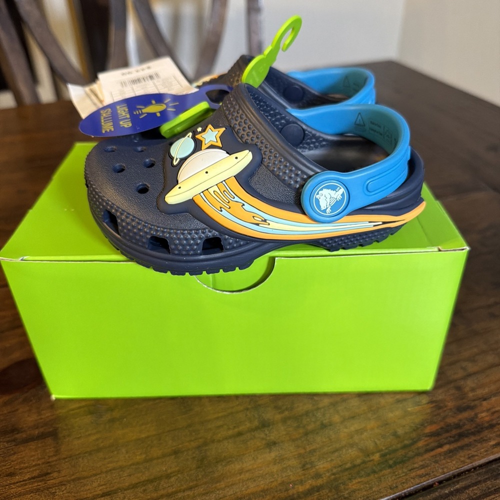 Crocs Classic UFO Lights Clogs Toddler C7 Navy Space Light Up NWT